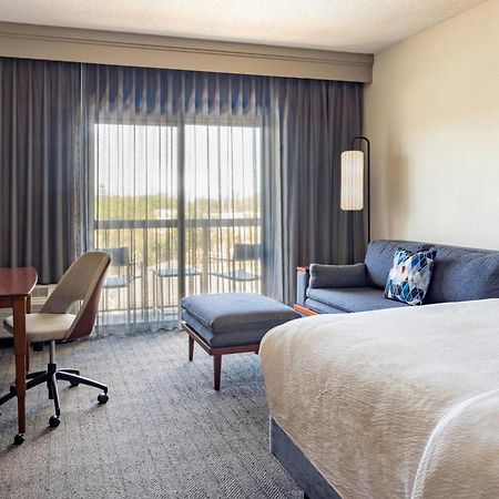 Courtyard Tampa Westshore/Airport Екстер'єр фото