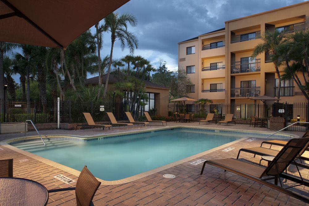 Courtyard Tampa Westshore/Airport Екстер'єр фото