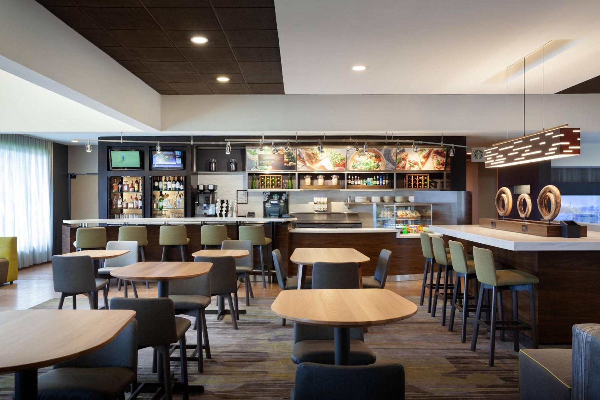 Courtyard Tampa Westshore/Airport Екстер'єр фото