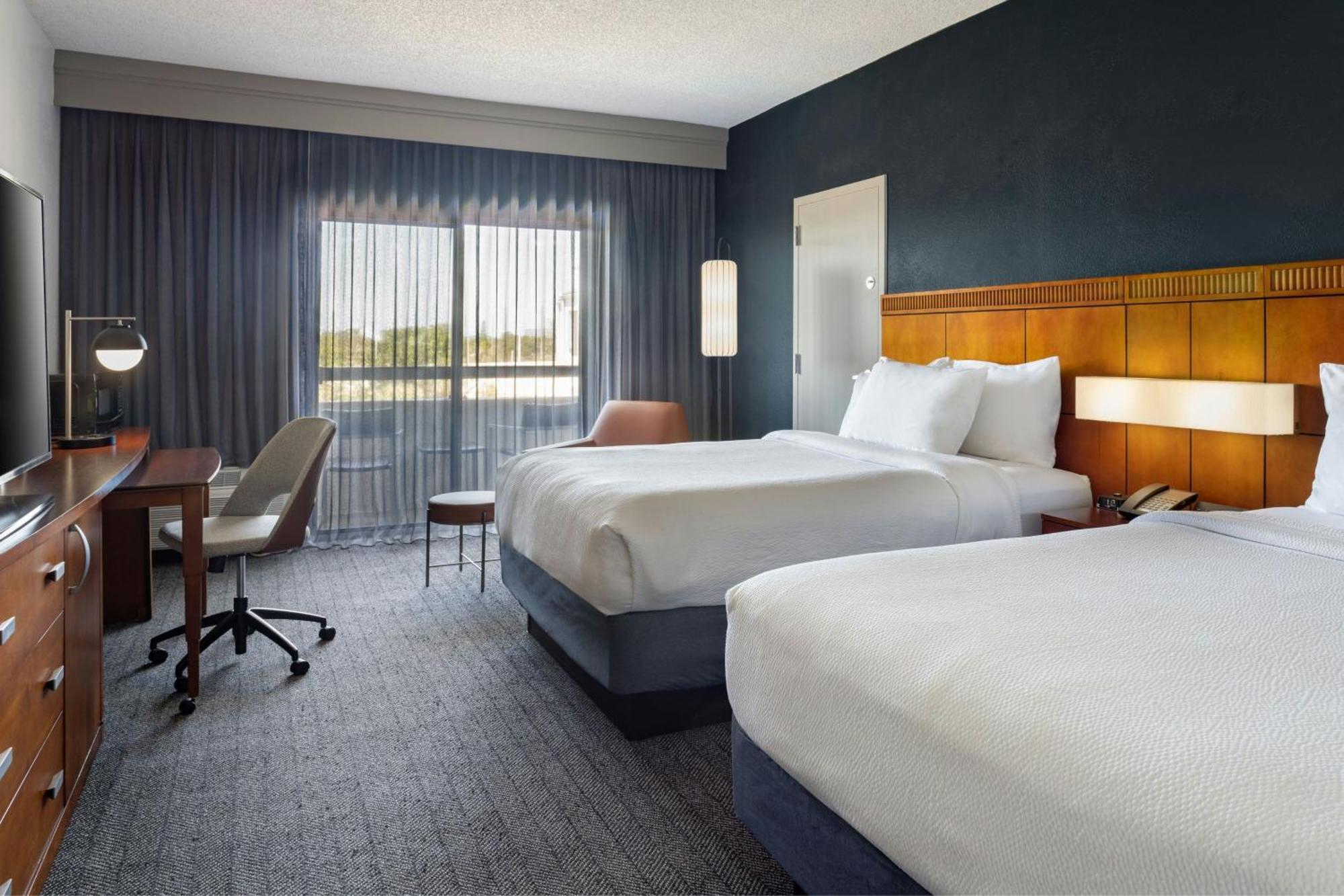 Courtyard Tampa Westshore/Airport Екстер'єр фото