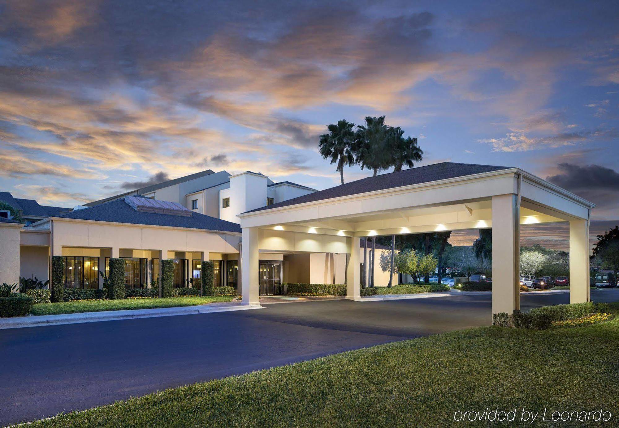 Courtyard Tampa Westshore/Airport Екстер'єр фото