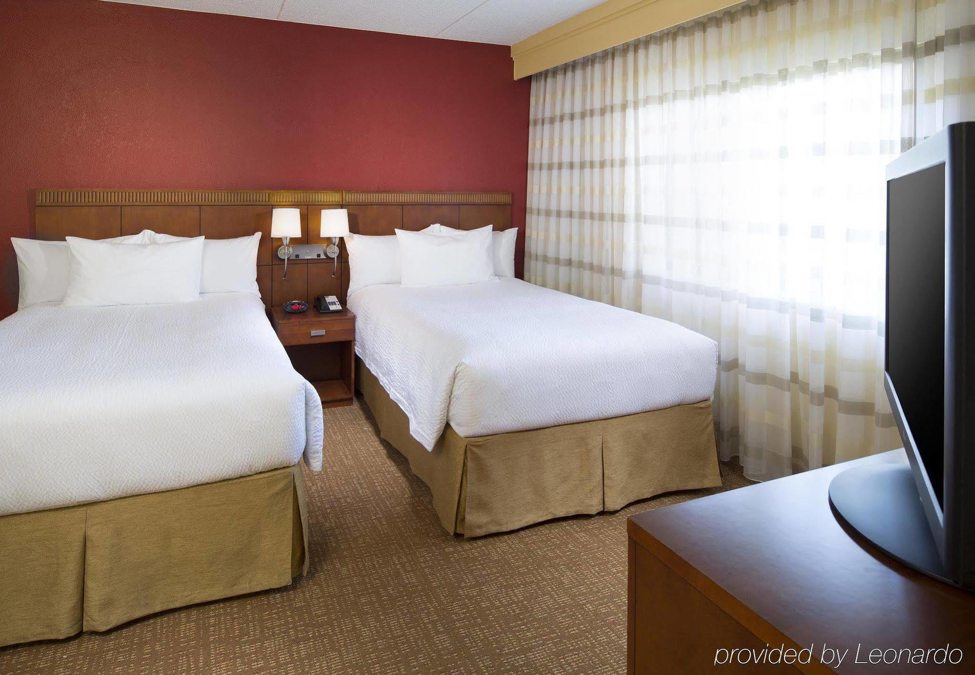 Courtyard Tampa Westshore/Airport Екстер'єр фото