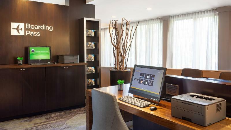 Courtyard Tampa Westshore/Airport Екстер'єр фото